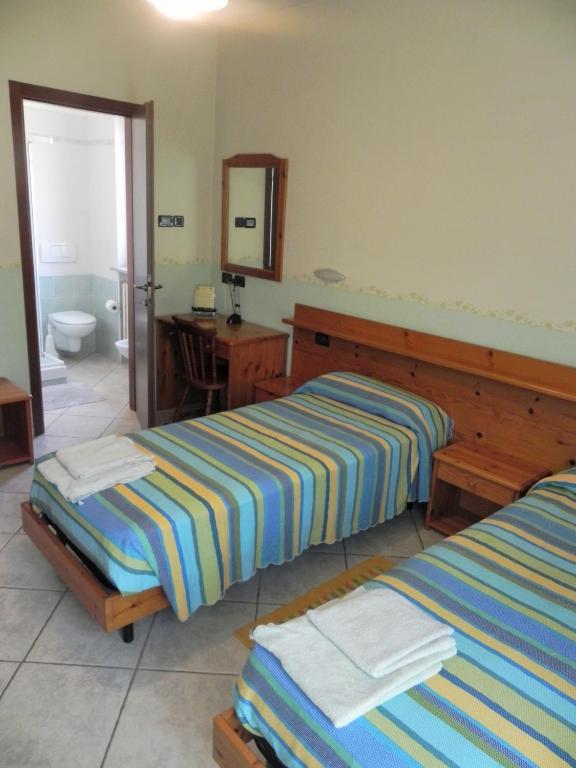 Hotel Ristorante Belsito Borgo San Dalmazzo Room photo