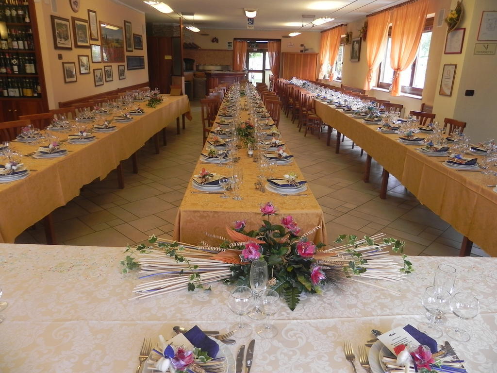 Hotel Ristorante Belsito Borgo San Dalmazzo Exterior photo
